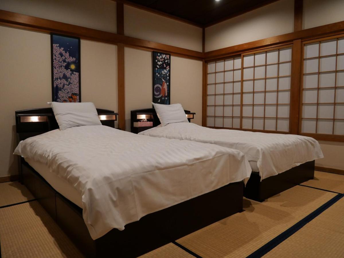 Villa Sakura Aburaya à Takayama  Extérieur photo